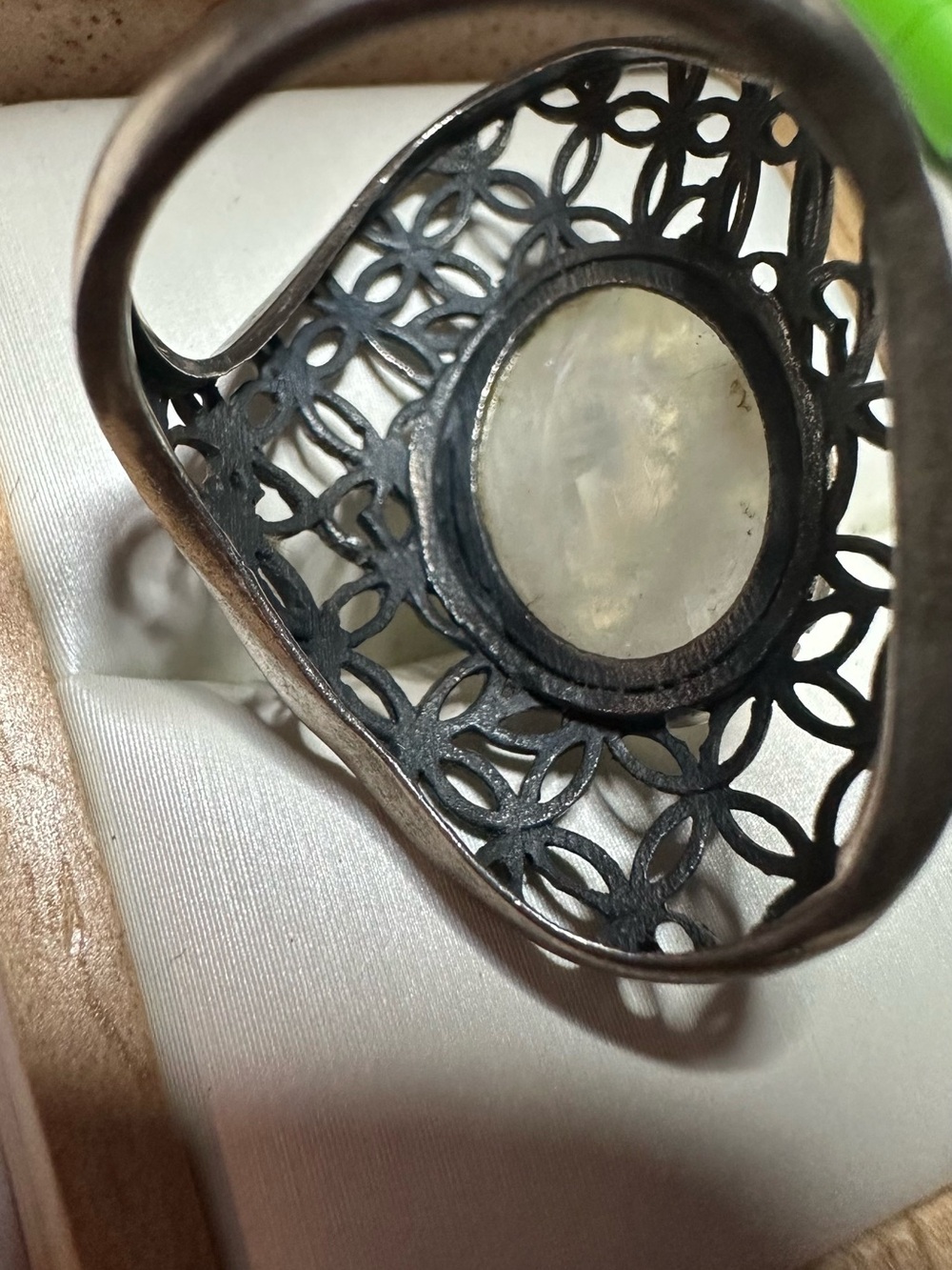 Moonstone sterling silver Filigree Statement Ring - Picture 4 of 6